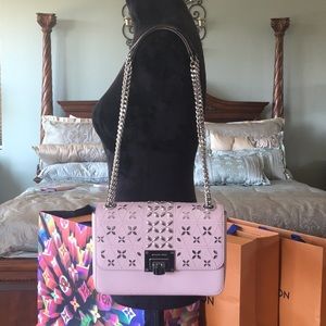 Michael Kors TINA Med Shoulder Flap Purse Blossom